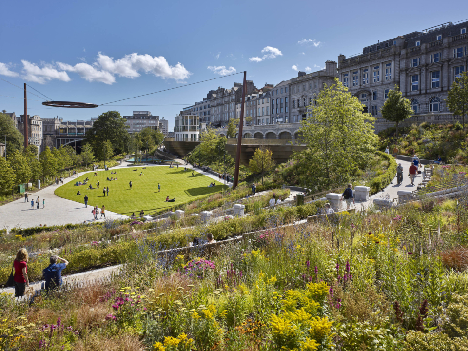 01 Civic Trust Awards24 Union Terrace Gardens credit Andrew Lee