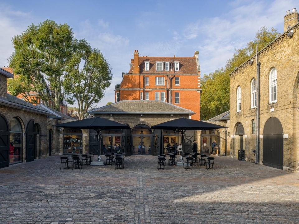 1 Courtyard by Red and Round Photography